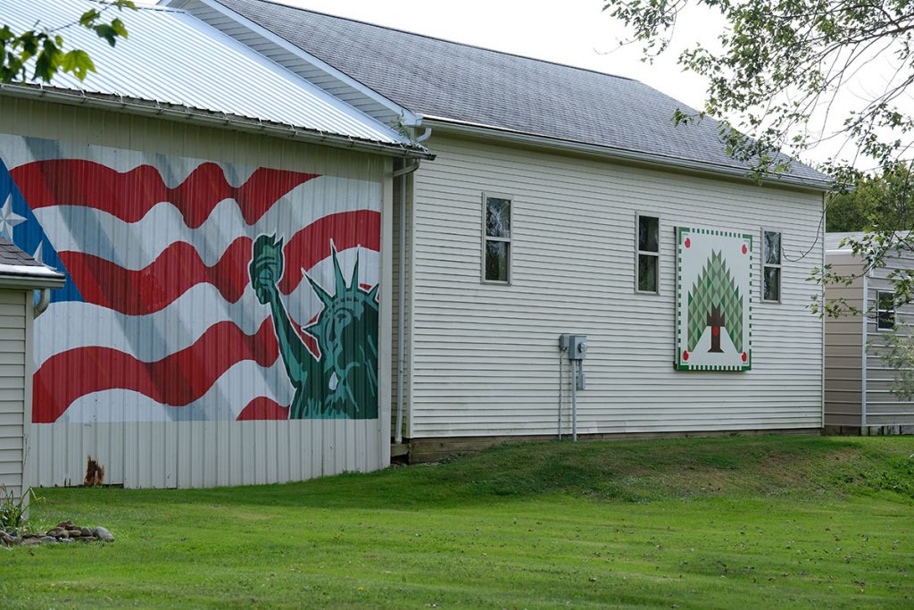 tree of life barn quilt