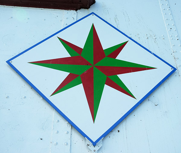 Mariner's compass barn quilt.